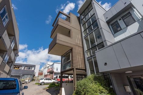 Photo of property in 27u8 Drummond Street, Mount Cook, Wellington, 6021