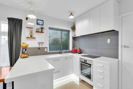 Photo of property in 19 Brockenhurst Street, Aranui, Christchurch, 8061
