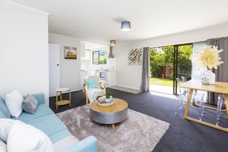 Photo of property in 21f1- Roband Crescent, Brown Owl, Upper Hutt, 5018