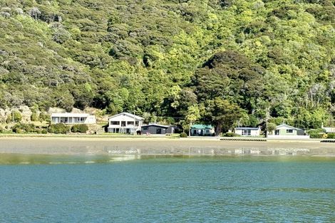 Photo of property in 25 Riverside Road, Taieri Mouth, 9091