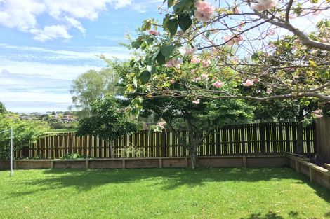 Photo of property in 103 Prince Regent Drive, Half Moon Bay, Auckland, 2012