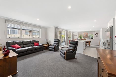 Photo of property in 16 Seashell Drive, Papamoa Beach, Papamoa, 3118