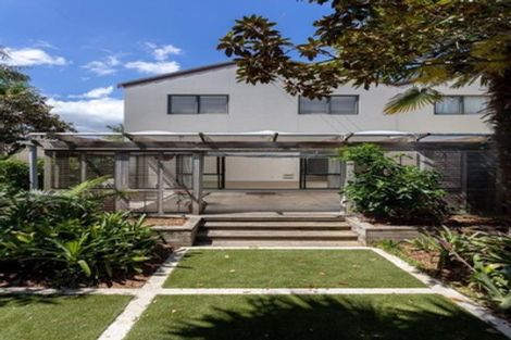 Photo of property in 34 Danica Esplanade, Te Atatu Peninsula, Auckland, 0610