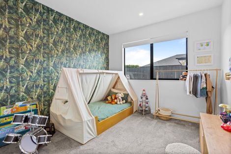 Photo of property in 11 Cutfield Lane, Kumeu, 0810