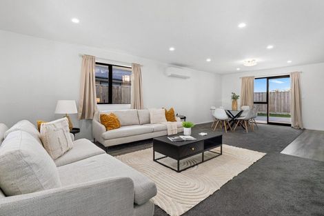 Photo of property in 33 Jean Batten Lane, Rolleston, 7615