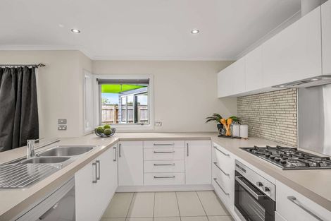 Photo of property in 14a Duna Place, Takaro, Palmerston North, 4412