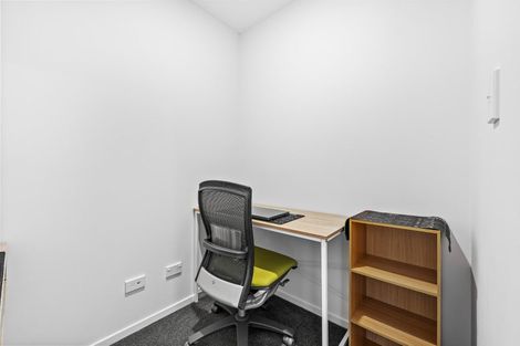 Photo of property in 4/6 South Pacific Place, Henderson, Auckland, 0612