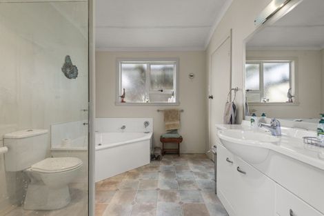 Photo of property in 1634 State Highway 3, Awahuri, Palmerston North, 4476