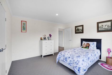 Photo of property in 3 Whenu Way, Bell Block, New Plymouth, 4312
