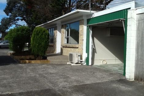 Photo of property in 1/4046 Great North Road, Glen Eden, Auckland, 0602