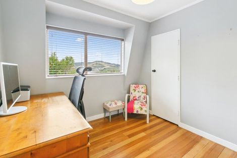 Photo of property in 79a Churton Drive, Churton Park, Wellington, 6037