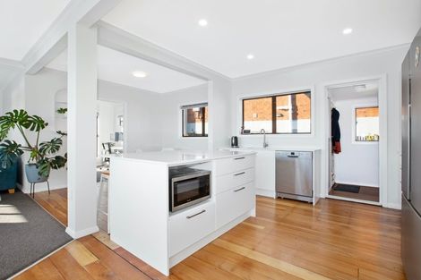 Photo of property in 47 Kiriwai Road, Paremata, Porirua, 5024