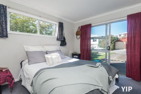 Photo of property in 48 Edgecombe Street, Newlands, Wellington, 6037