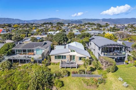 Photo of property in 91 Manly Street, Paraparaumu Beach, Paraparaumu, 5032