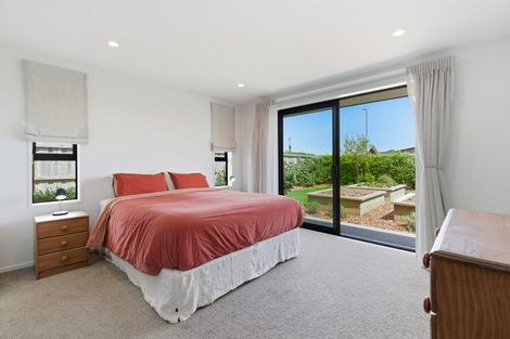 Photo of property in 2 Hepburn Place, Rolleston, 7614