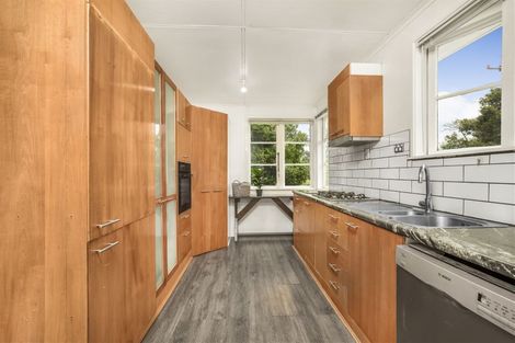 Photo of property in 15 Birdwood Road, Pukekohe, 2120
