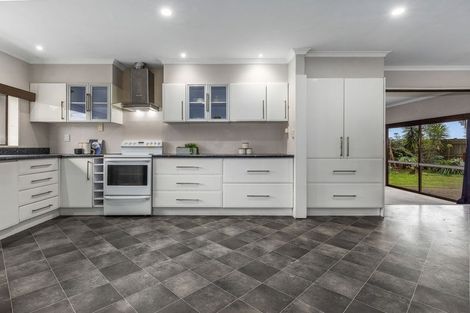 Photo of property in 189 Tararua Road, Levin, 5571