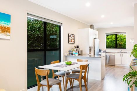 Photo of property in 22 Peihana Road, Hobsonville, Auckland, 0616