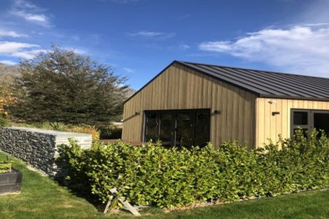 Photo of property in 2 Kerrera Lane, Jacks Point, Queenstown, 9371