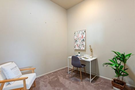 Photo of property in 14 Charlotte Way, Raumati South, Paraparaumu, 5032