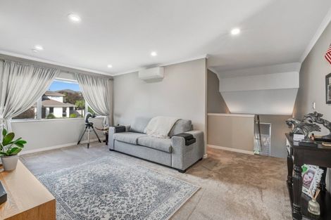 Photo of property in 12 Vera Court, Silverdale, 0932