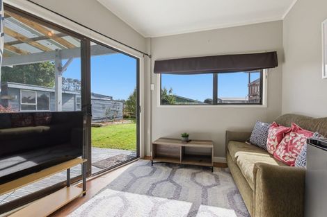 Photo of property in 49 Ngakoti Street, Urenui, 4375