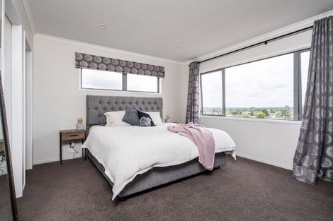 Photo of property in 155 Keri Vista Rise, Papakura, 2110