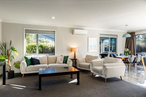 Photo of property in 15 De Castro Drive, Blenheim, 7201