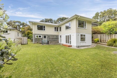 Photo of property in 52 Chester Road, Tawa, Wellington, 5028