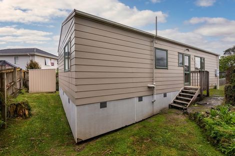 Photo of property in 12 Kelkirk Street, Kelston, Auckland, 0602