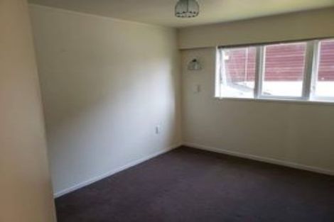 Photo of property in 88 Chivalry Road, Glenfield, Auckland, 0629