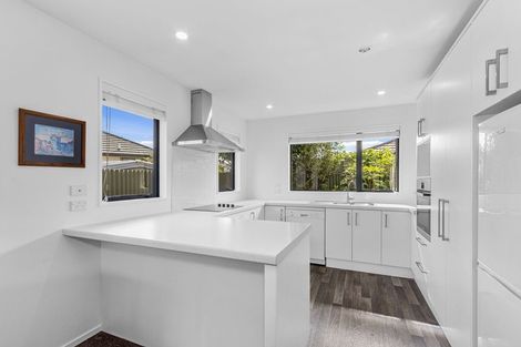 Photo of property in 2/176 Bowhill Road, New Brighton, Christchurch, 8083