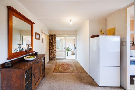 Photo of property in 1 Seabury Avenue, Foxton Beach, Foxton, 4815