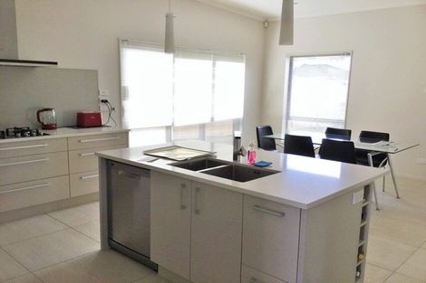 Photo of property in 69 Costa Viva Crescent, Karaka, Papakura, 2113