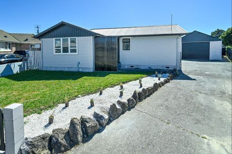 Photo of property in 301 Ruru Place, Camberley, Hastings, 4120