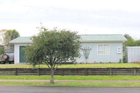 Photo of property in 125 Mayfair Avenue, Whangamata, 3620