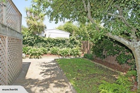 Photo of property in 124 Russell Terrace, Berhampore, Wellington, 6023