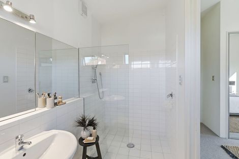 Photo of property in 4 Crombie Green, Northwood, Christchurch, 8051