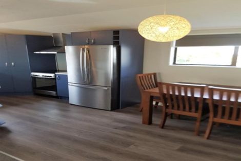 Photo of property in 25 Clearview Heights, Ranui, Auckland, 0612