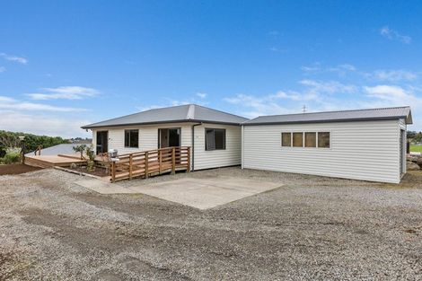 Photo of property in 21b Heta Road, Highlands Park, New Plymouth, 4312