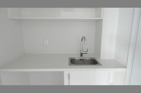 Photo of property in 28 Nephrite Lane, Henderson, Auckland, 0610