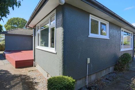 Photo of property in 32 Vagues Road, Northcote, Christchurch, 8052