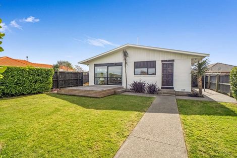 Photo of property in 1/42 Northcote Road, Northcote, Christchurch, 8052