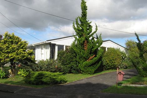 Photo of property in 2b Murray Road, Te Atatu Peninsula, Auckland, 0610