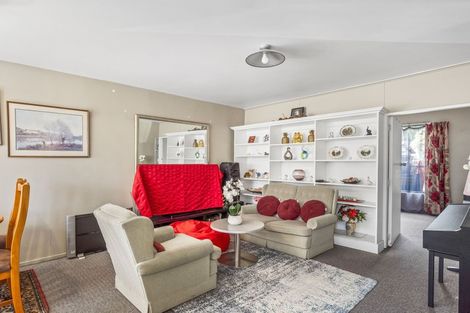 Photo of property in 2/33 Somerset Crescent, Spreydon, Christchurch, 8024