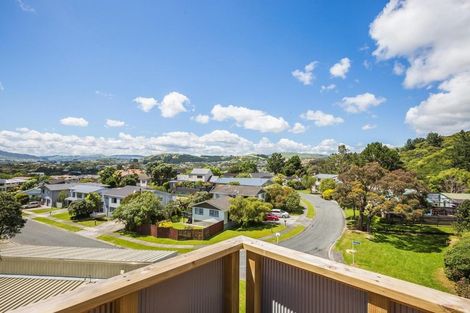 Photo of property in 2 Mizzen Place, Whitby, Porirua, 5024