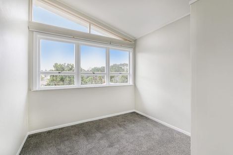 Photo of property in 16 Helena Street, Massey, Auckland, 0614
