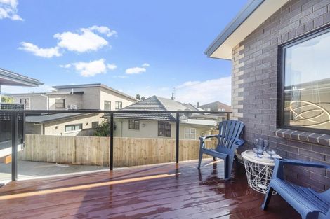 Photo of property in 12c Hill Crescent, New Lynn, Auckland, 0600