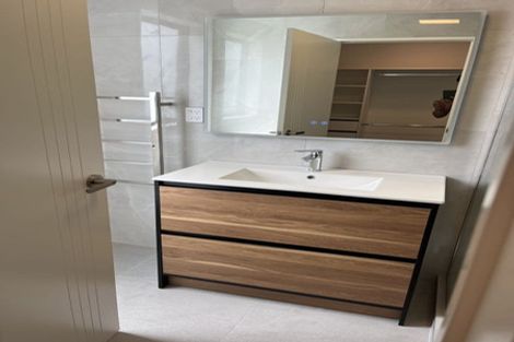 Photo of property in 26a Oreil Avenue, West Harbour, 0618