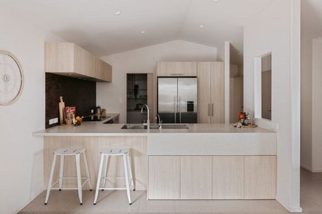 Photo of property in 16 Ellesmere Close, Pyes Pa, Tauranga, 3112